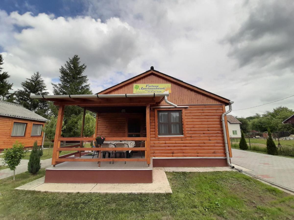Fortuna Apartmanhazak Bogács Exteriör bild